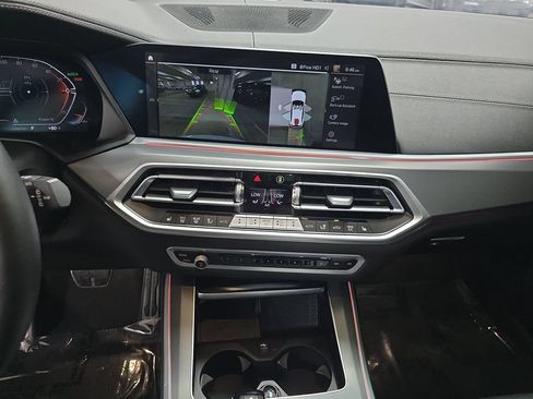 Used 2023 BMW X5 xDrive40i w/ M Sport Package AWD/4WD image 20