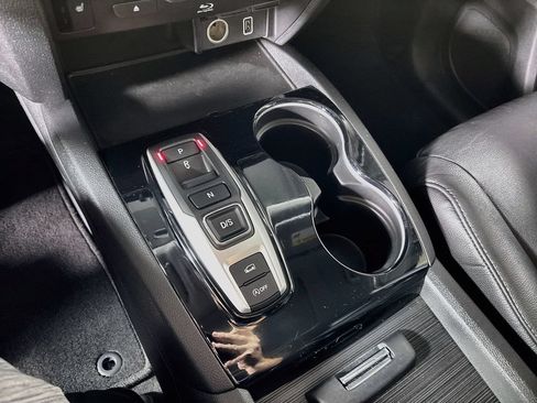Used 2022 Honda Pilot Touring image 18