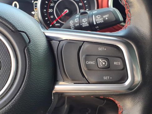 Used 2022 Jeep Wrangler Unlimited Rubicon w/ LED Lighting Group AWD/4WD image 15