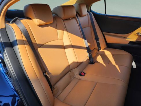 New 2025 Lexus ES 350 w/ Premium Package image 23