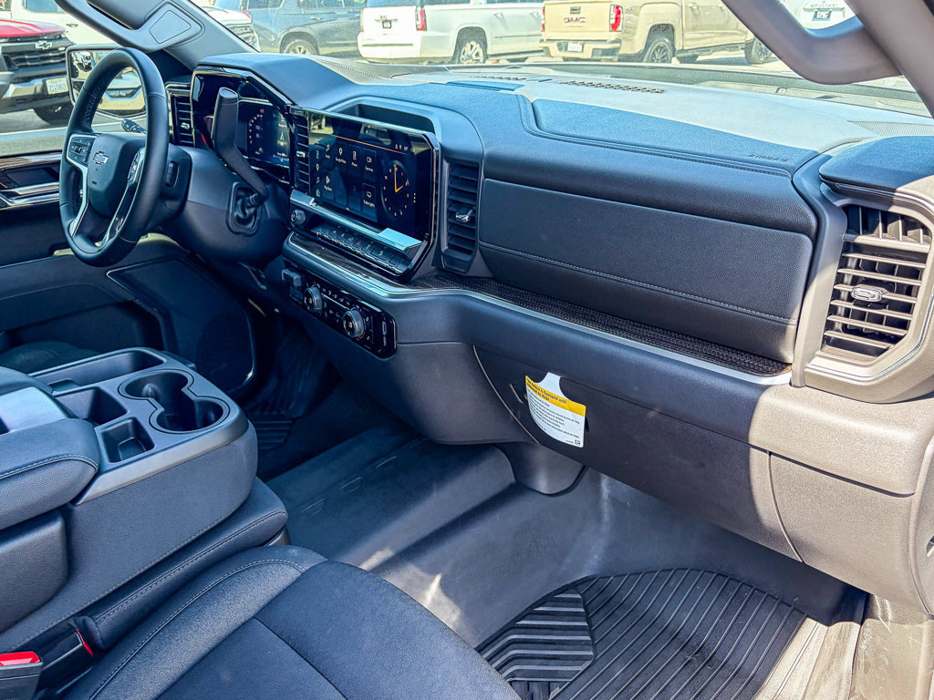 Used 2026 Chevrolet Silverado 1500 RST w/ Z71 Off-Road Package AWD/4WD image 34