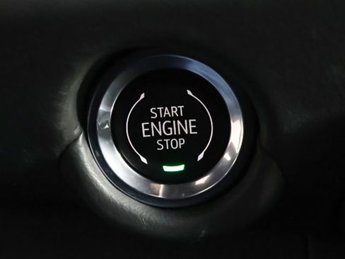 Used 2025 Chevrolet Suburban Z71 AWD/4WD image 42
