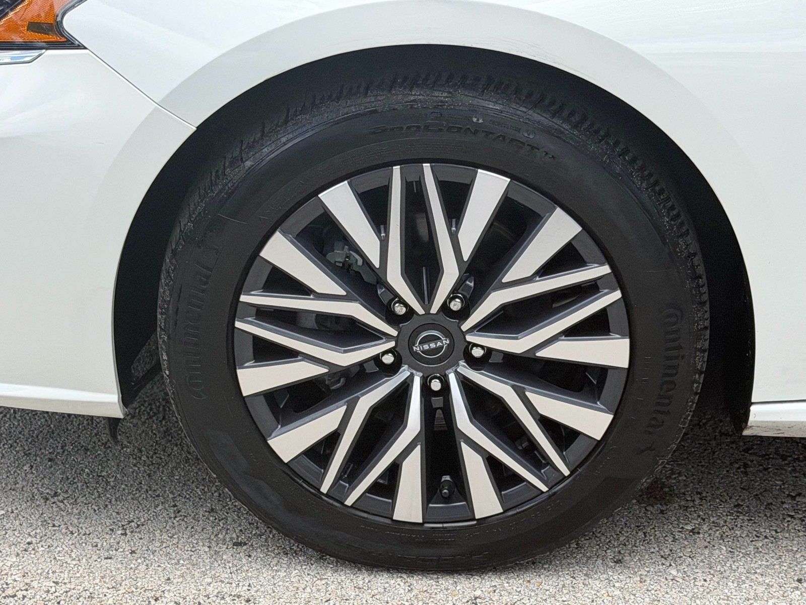 Certified 2023 Nissan Altima 2.5 SV FWD image 18