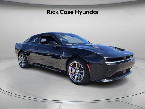 Used 2025 Dodge Charger R/T Scat Pack w/ Track Pack image 9