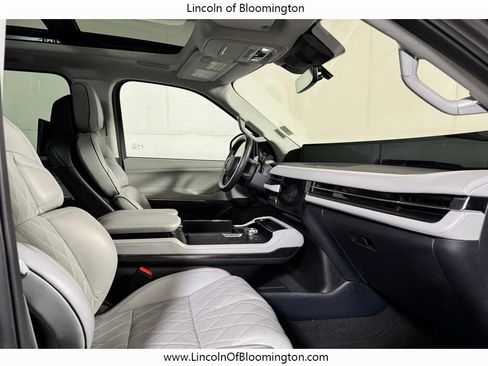 Certified 2025 Lincoln Navigator L Black Label w/ Black Label Special Edition AWD/4WD image 16