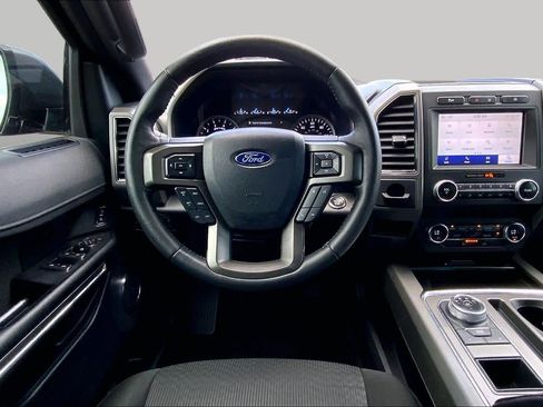 Used 2020 Ford Expedition XLT RWD image 6
