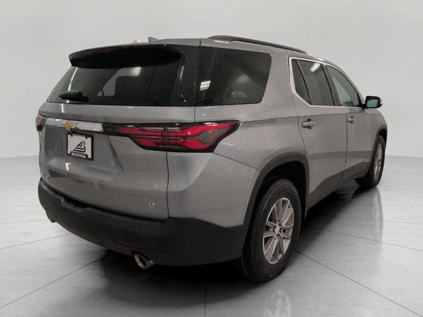 Used 2023 Chevrolet Traverse LT w/ LPO, Floor Liner Package AWD/4WD image 20