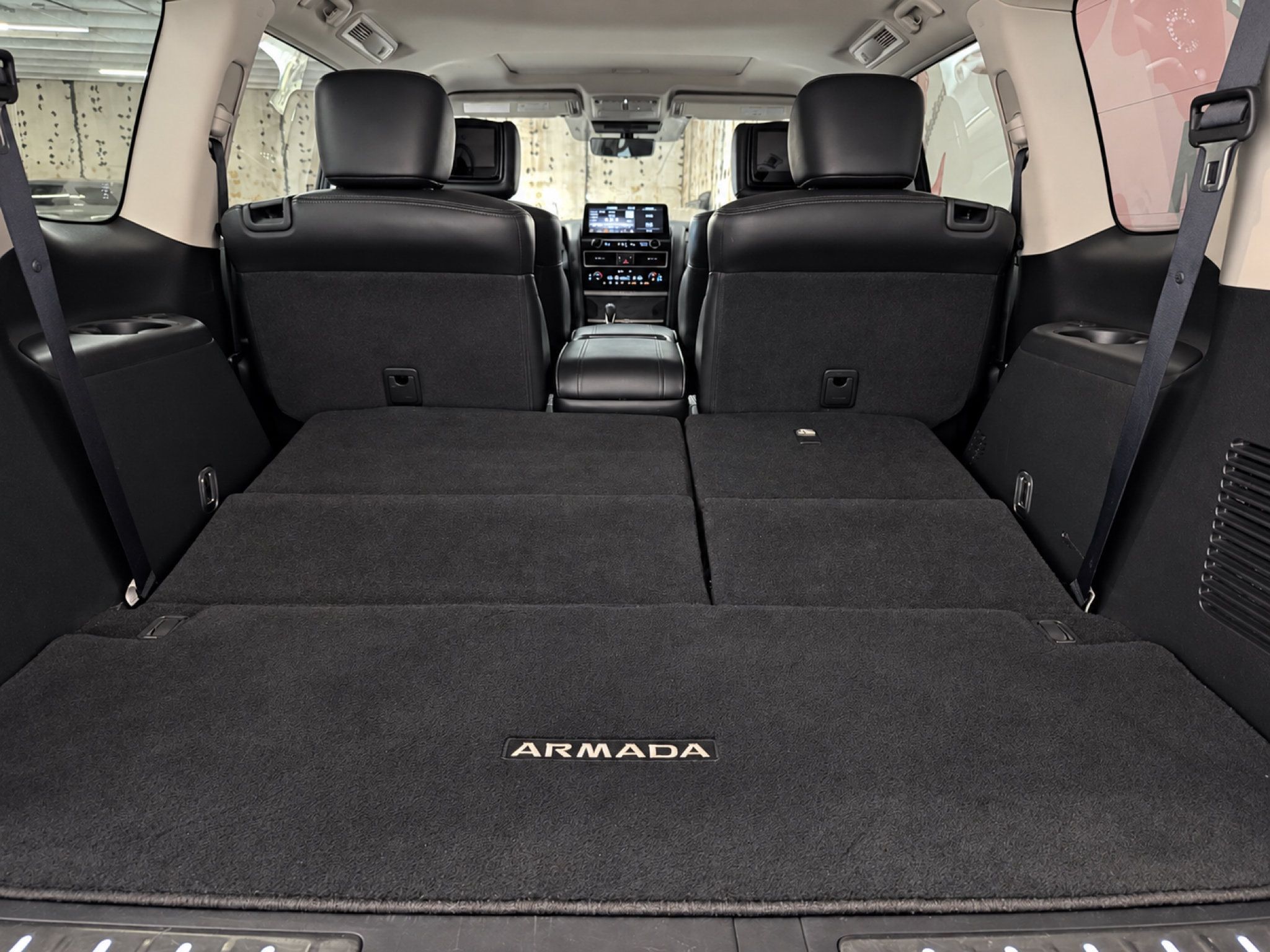 Used 2022 Nissan Armada Platinum w/ Captain's Chairs Package RWD image 23
