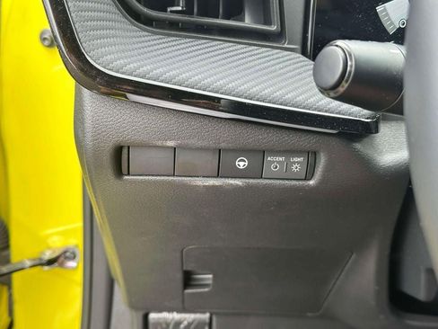 Used 2025 Nissan Kicks SR w/ Interior Electronics Package AWD/4WD image 18