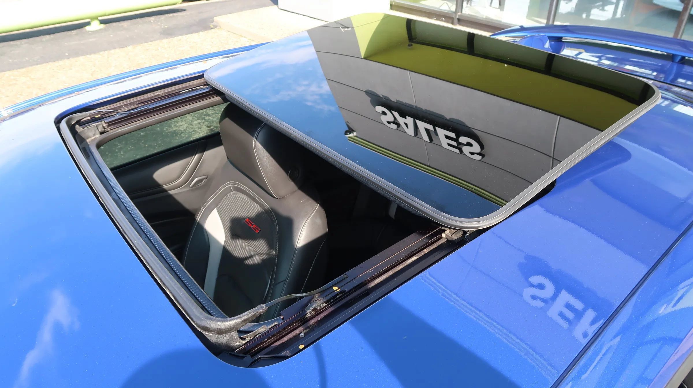 Used 2021 Chevrolet Camaro SS RWD image 43