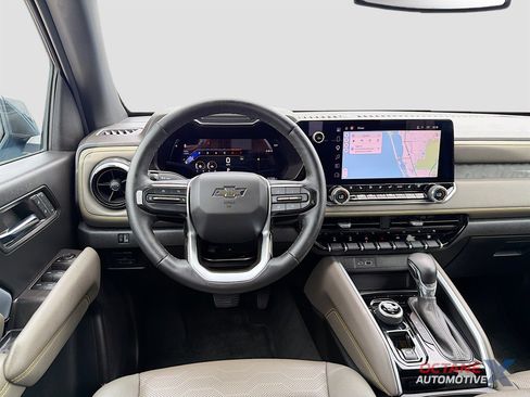 Used 2023 Chevrolet Colorado ZR2 w/ ZR2 Convenience Package III AWD/4WD image 23