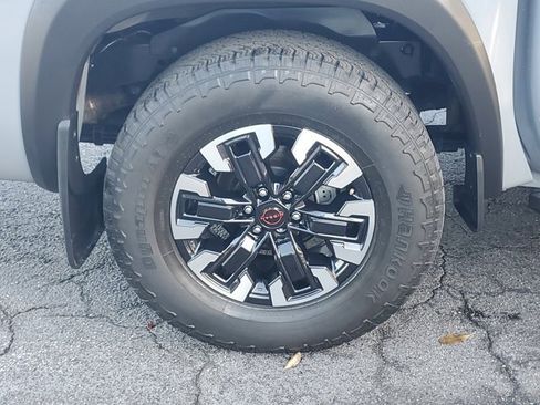 Used 2024 Nissan Frontier Pro-X image 7