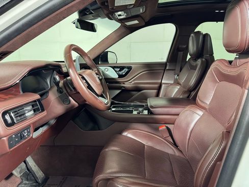 Certified 2023 Lincoln Aviator Black Label w/ Dynamic Handling Package AWD/4WD image 21