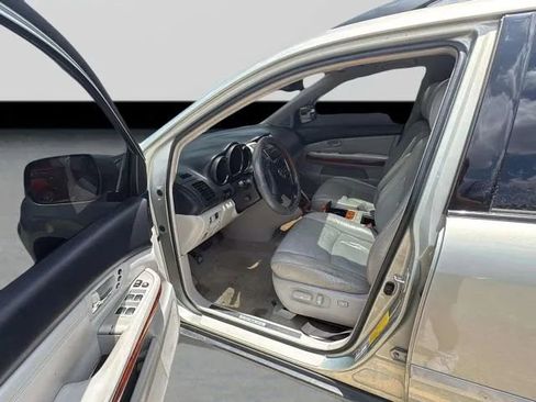 Used 2004 Lexus RX 330 w/ Premium Plus Pkg FWD image 17