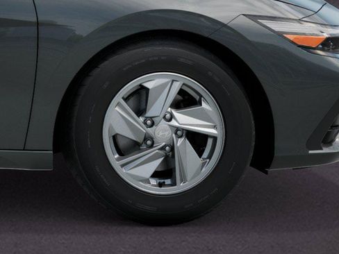 New 2026 Hyundai Elantra SE FWD image 8