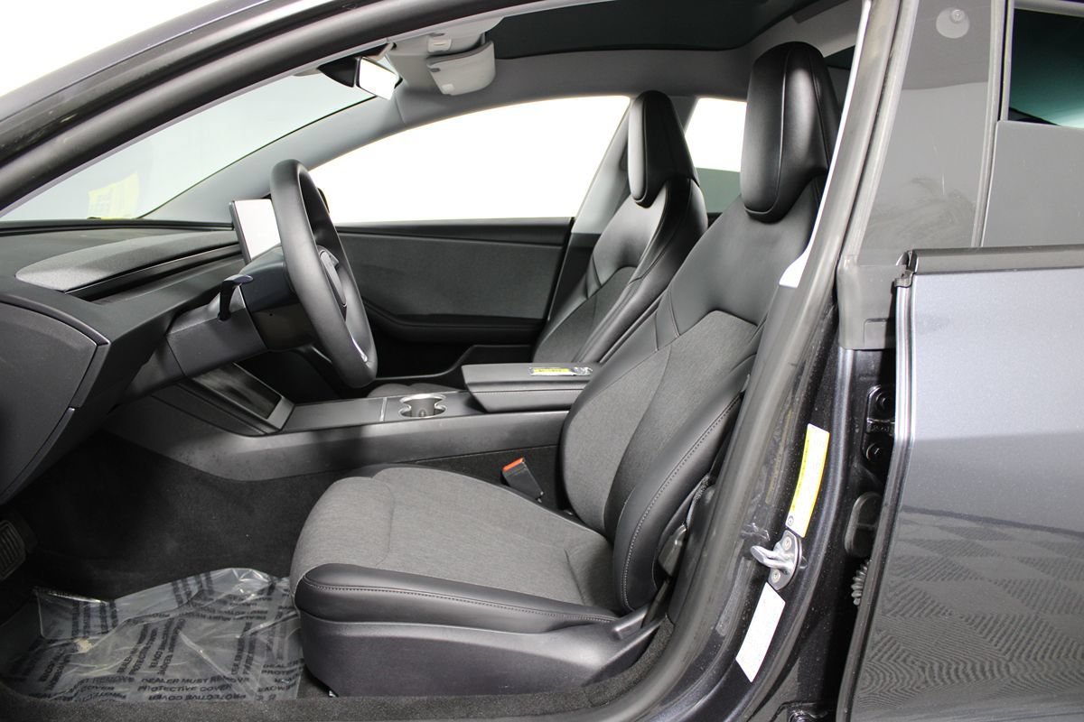 Used 2025 Tesla Model 3 Long Range RWD image 7