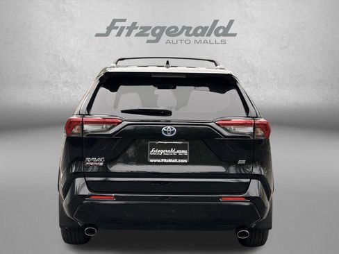 Used 2022 Toyota RAV4 SE w/ Weather & Moonroof Package image 8
