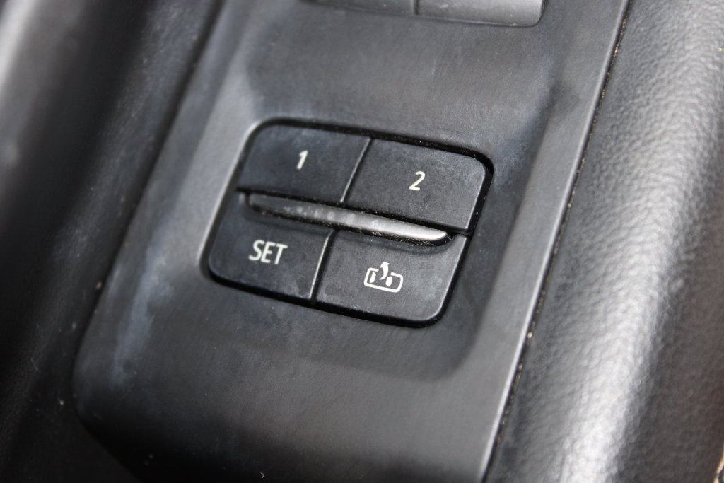 Used 2022 Chevrolet Suburban Premier RWD image 43