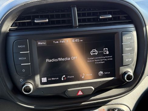 Used 2025 Kia Soul LX w/ LX Technology Package image 21