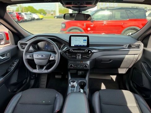 Used 2026 Ford Escape ST-Line Select w/ Equipment Group 401A AWD/4WD image 2