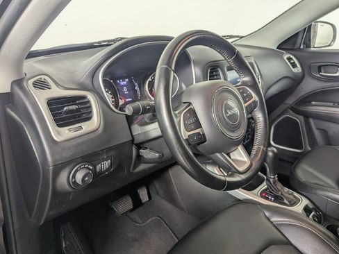 Used 2020 Jeep Compass Latitude FWD image 13