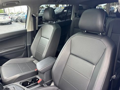 Used 2021 Volkswagen Tiguan SE FWD image 10