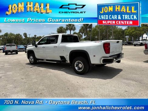 Used 2025 Chevrolet Silverado 3500 LTZ w/ LTZ Convenience Package AWD/4WD image 7