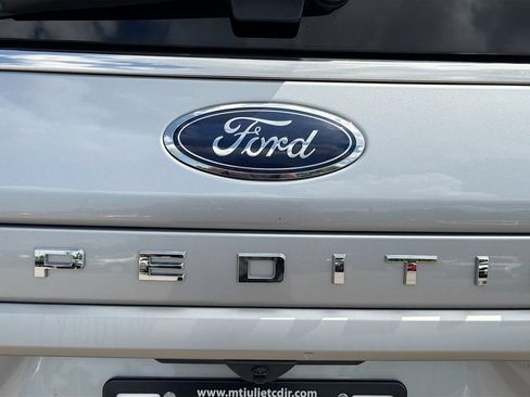 Used 2024 Ford Expedition Max XLT AWD/4WD image 12