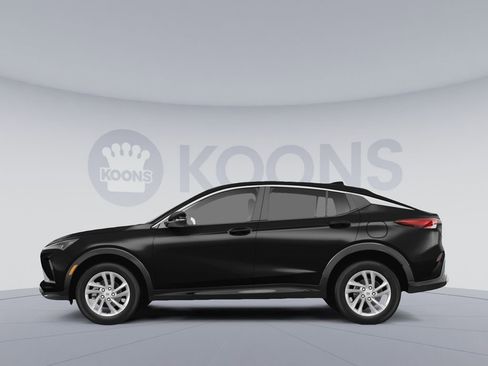 Used 2025 Buick Envista Preferred FWD image 2