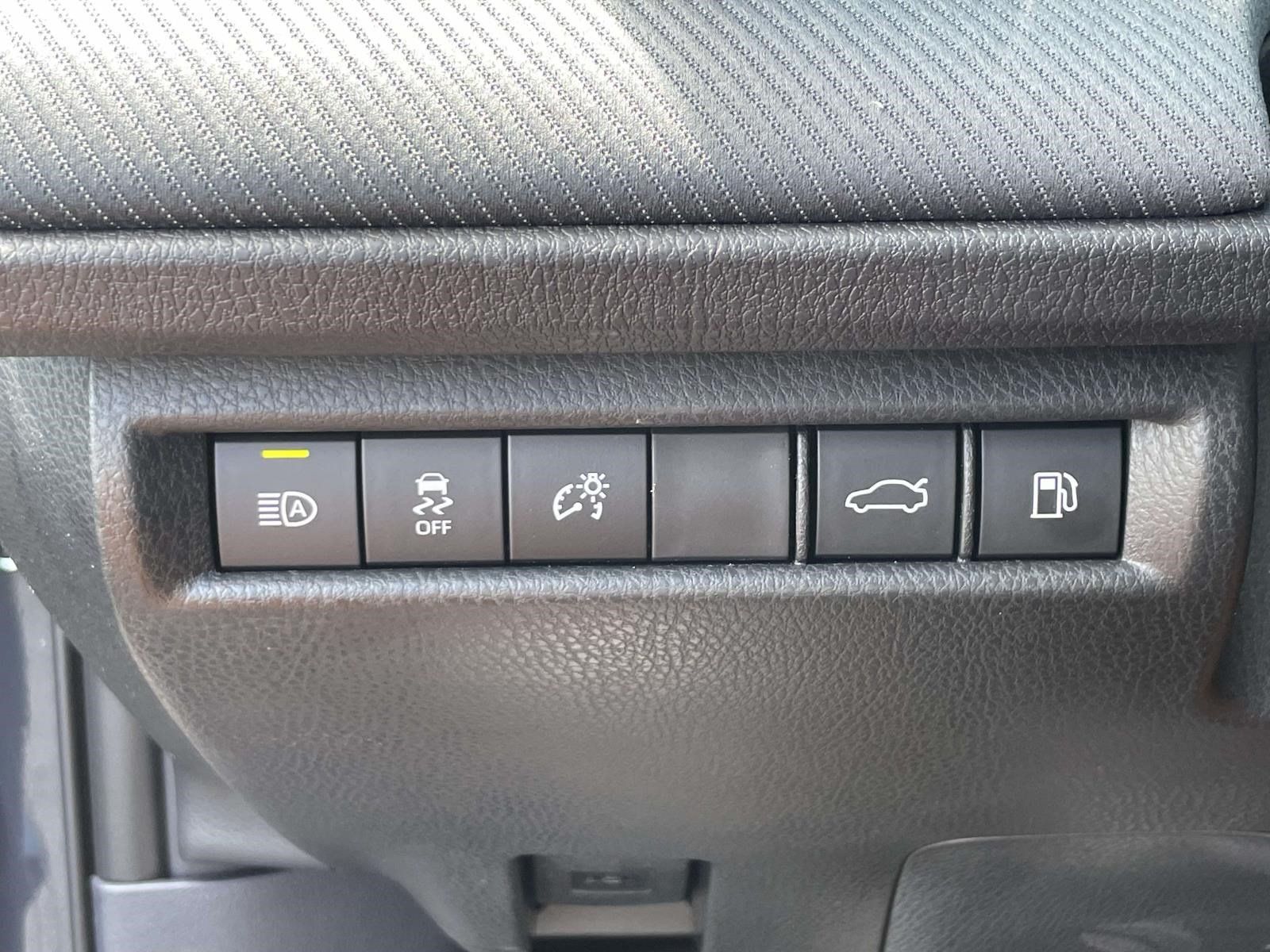 Used 2026 Toyota Camry SE w/ Convenience Package FWD image 17