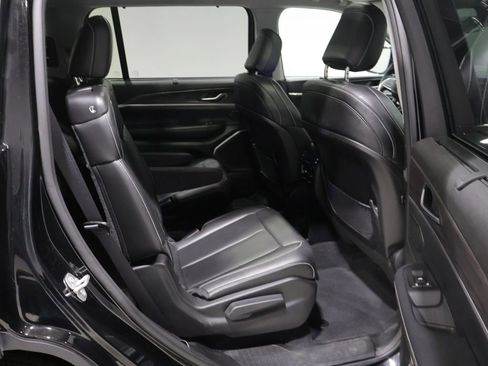 Used 2023 Jeep Grand Cherokee L Limited w/ Luxury Tech Group II image 26