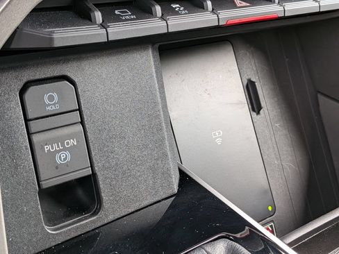 Used 2025 Toyota Sequoia Limited AWD/4WD image 26
