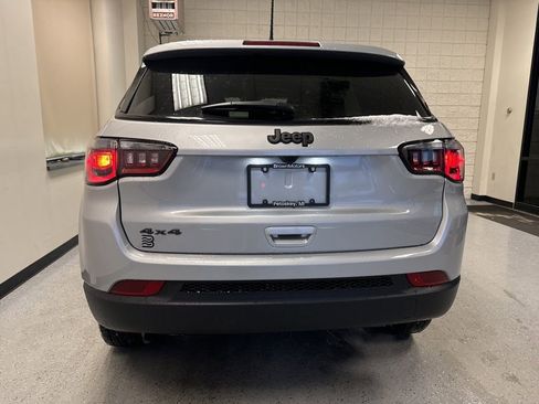 New 2026 Jeep Compass Latitude image 18