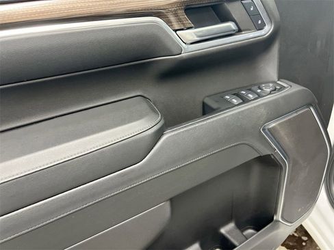 Used 2024 Chevrolet Silverado 1500 LT image 21