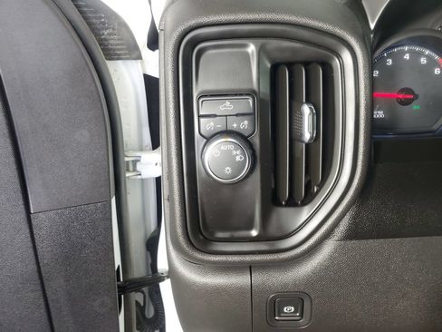 Used 2021 Chevrolet Silverado 1500 W/T RWD image 27