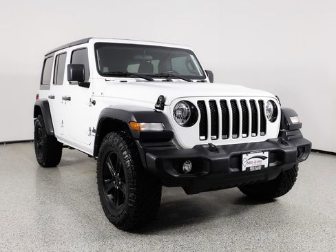 Used 2022 Jeep Wrangler Unlimited Sport image 9