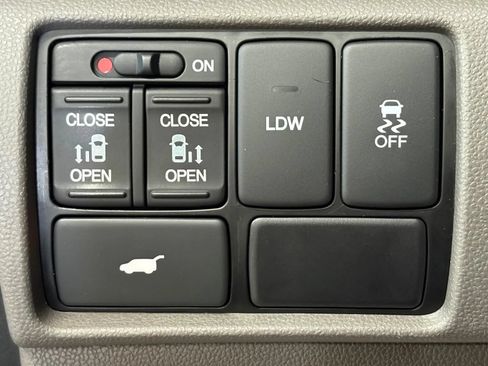 Used 2017 Honda Odyssey EX-L image 34