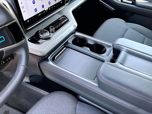 Certified 2025 Ford Expedition Active RWD image 17
