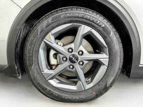 Used 2025 Kia K4 FWD image 11