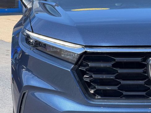 Used 2024 Honda CR-V EX image 2