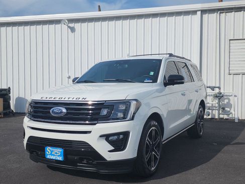 Used 2021 Ford Expedition Limited AWD/4WD image 1