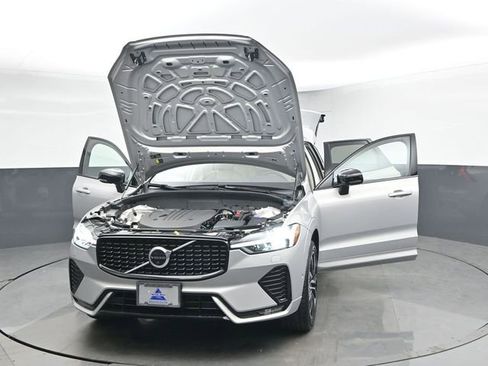 Used 2023 Volvo XC60 B5 Plus w/ Climate Package AWD/4WD image 54