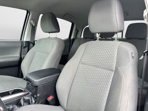 Used 2022 Toyota Tacoma SR5 image 28