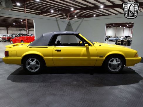 Used 1993 Ford Mustang LX image 8
