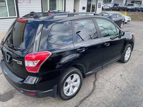 Used 2016 Subaru Forester 2.5i Premium w/ All-Weather Package image 10