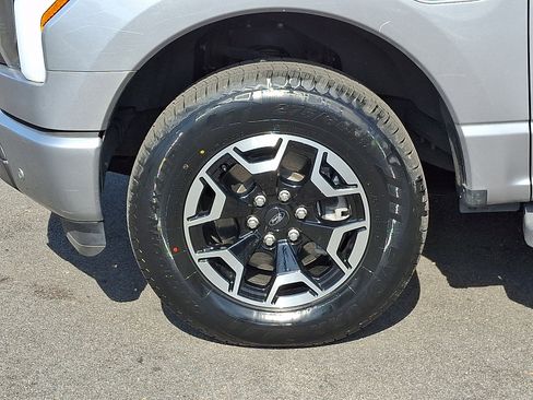 Certified 2023 Ford F150 Lightning XLT AWD/4WD image 9