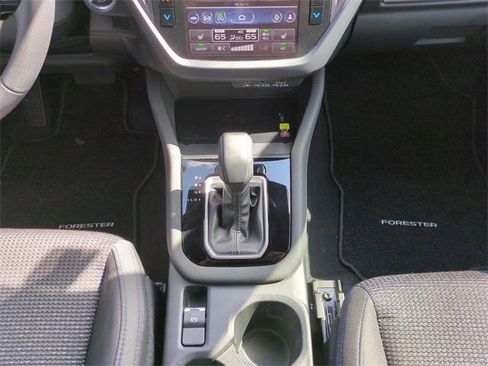 Used 2025 Subaru Forester Premium w/ Convenience Package #1 image 19