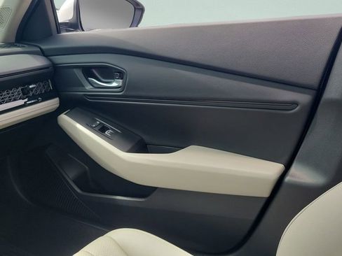 Used 2025 Honda Accord EX-L image 24