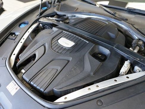 Used 2019 Porsche Panamera 4 image 59