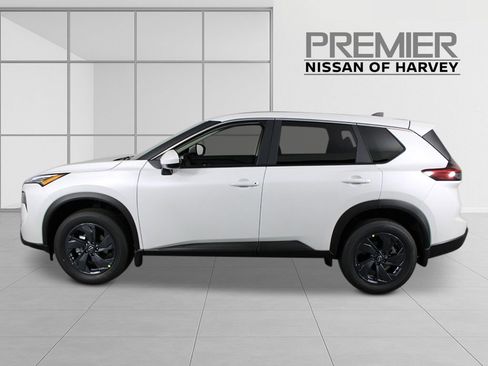 New 2026 Nissan Rogue SV FWD image 2